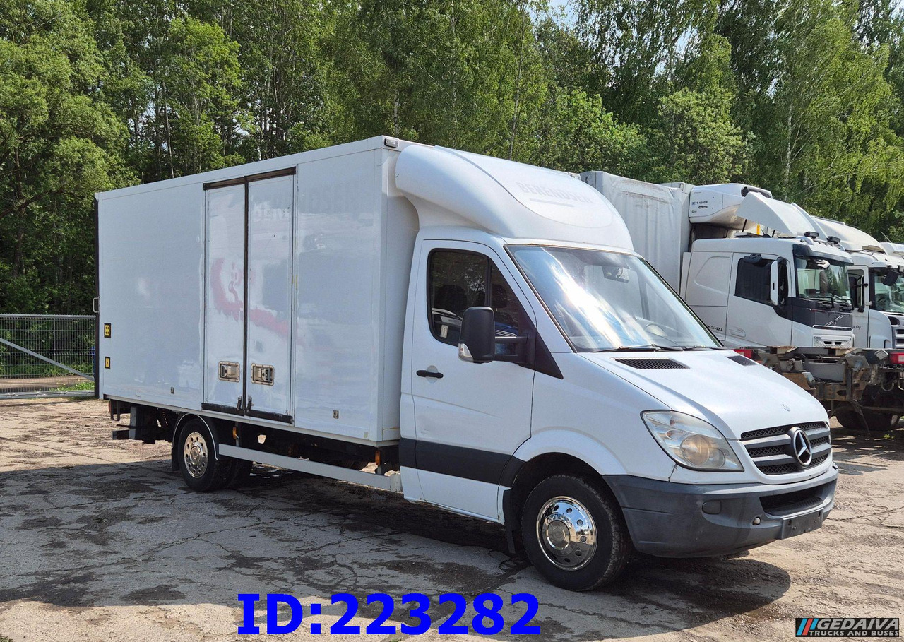 MERCEDES-BENZ Sprinter 516 SUPER - Box truck: picture 3 MERCEDES-BENZ Sprinter 516 SUPER - Box truck: picture 3