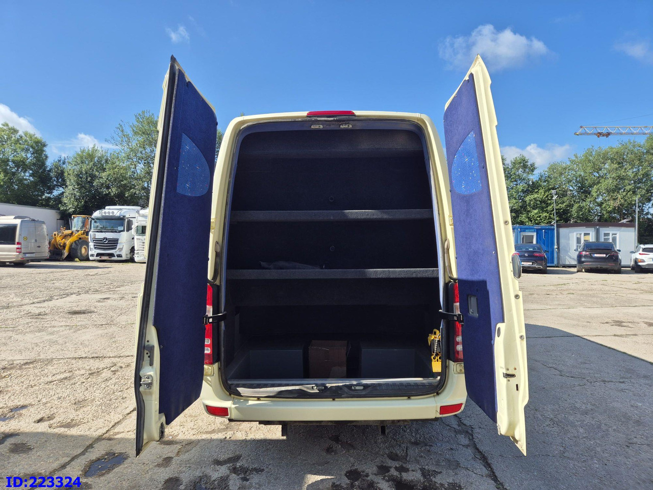 Coach MERCEDES-BENZ Sprinter 516 XXL 20 place Euro6: picture 6