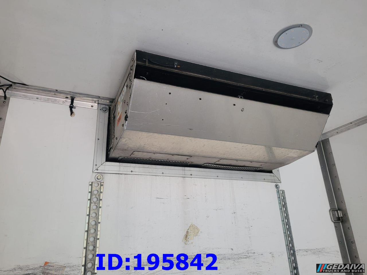THERMO KING T-1000R - Refrigerator unit: picture 2 THERMO KING T-1000R - Refrigerator unit: picture 2