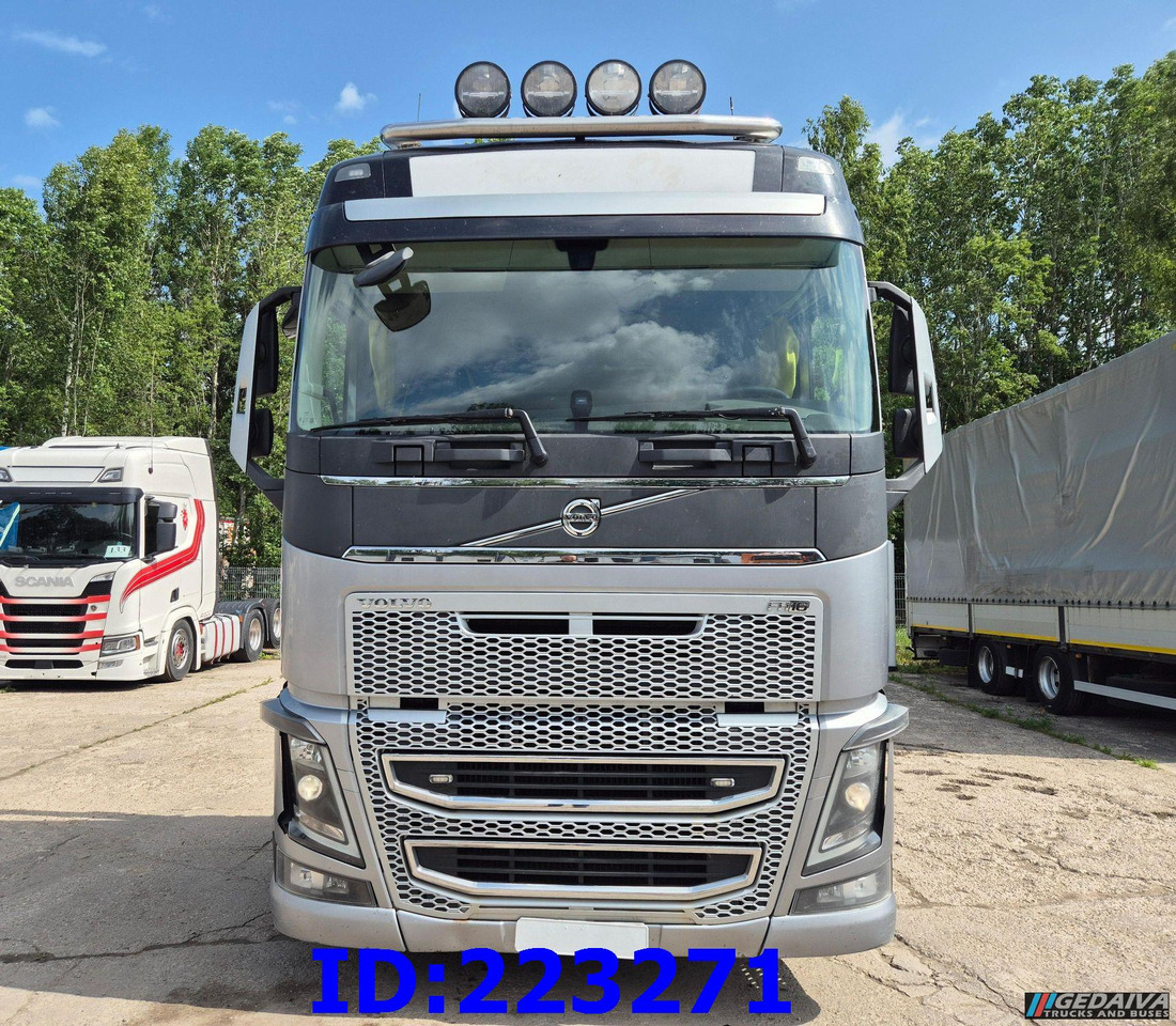VOLVO FH16 750HP 8x4 (Steering axle / 2 axles lifting) - Log truck: picture 2 VOLVO FH16 750HP 8x4 (Steering axle / 2 axles lifting) - Log truck: picture 2