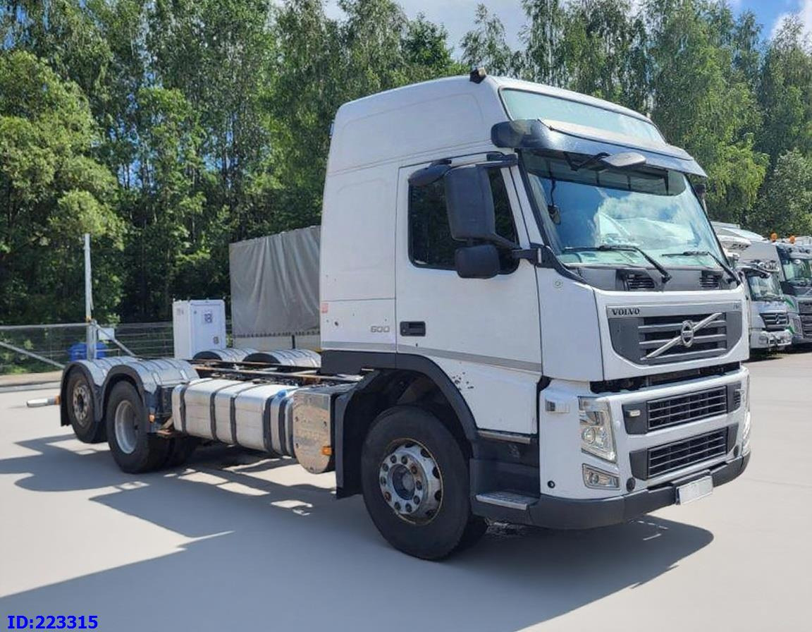 VOLVO FM 500HP 6x2 Euro5 - Cab chassis truck: picture 4 VOLVO FM 500HP 6x2 Euro5 - Cab chassis truck: picture 4