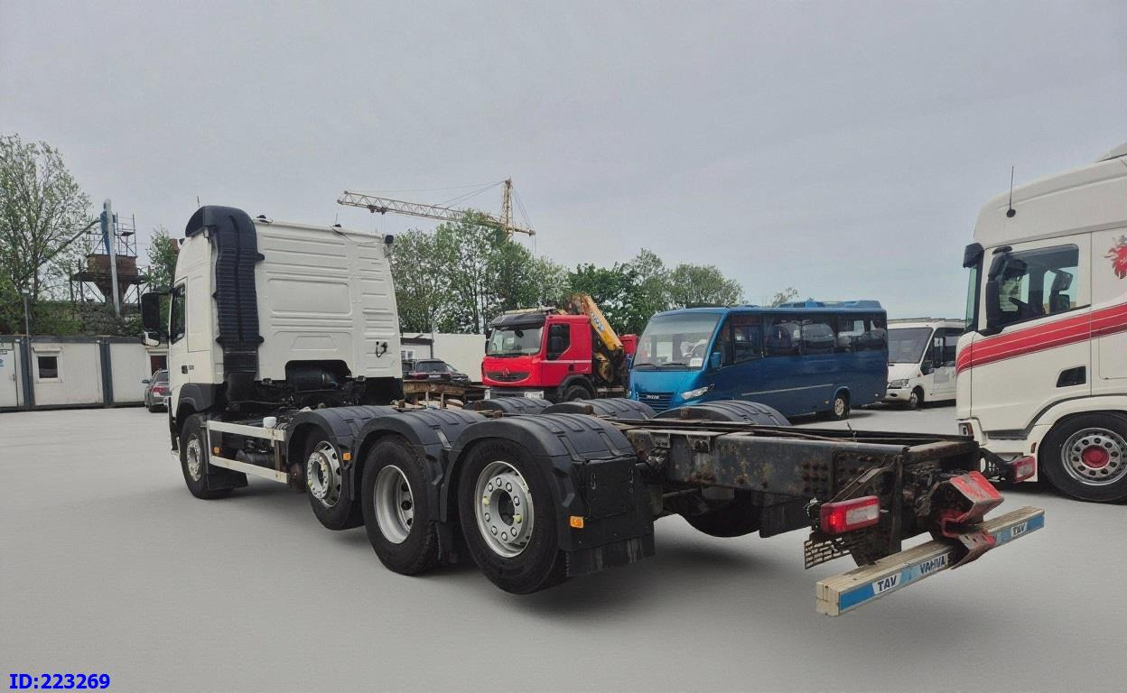 Cab chassis truck VOLVO FM13 500HP 8x2 (2 steering axels): picture 7 Cab chassis truck VOLVO FM13 500HP 8x2 (2 steering axels): picture 7