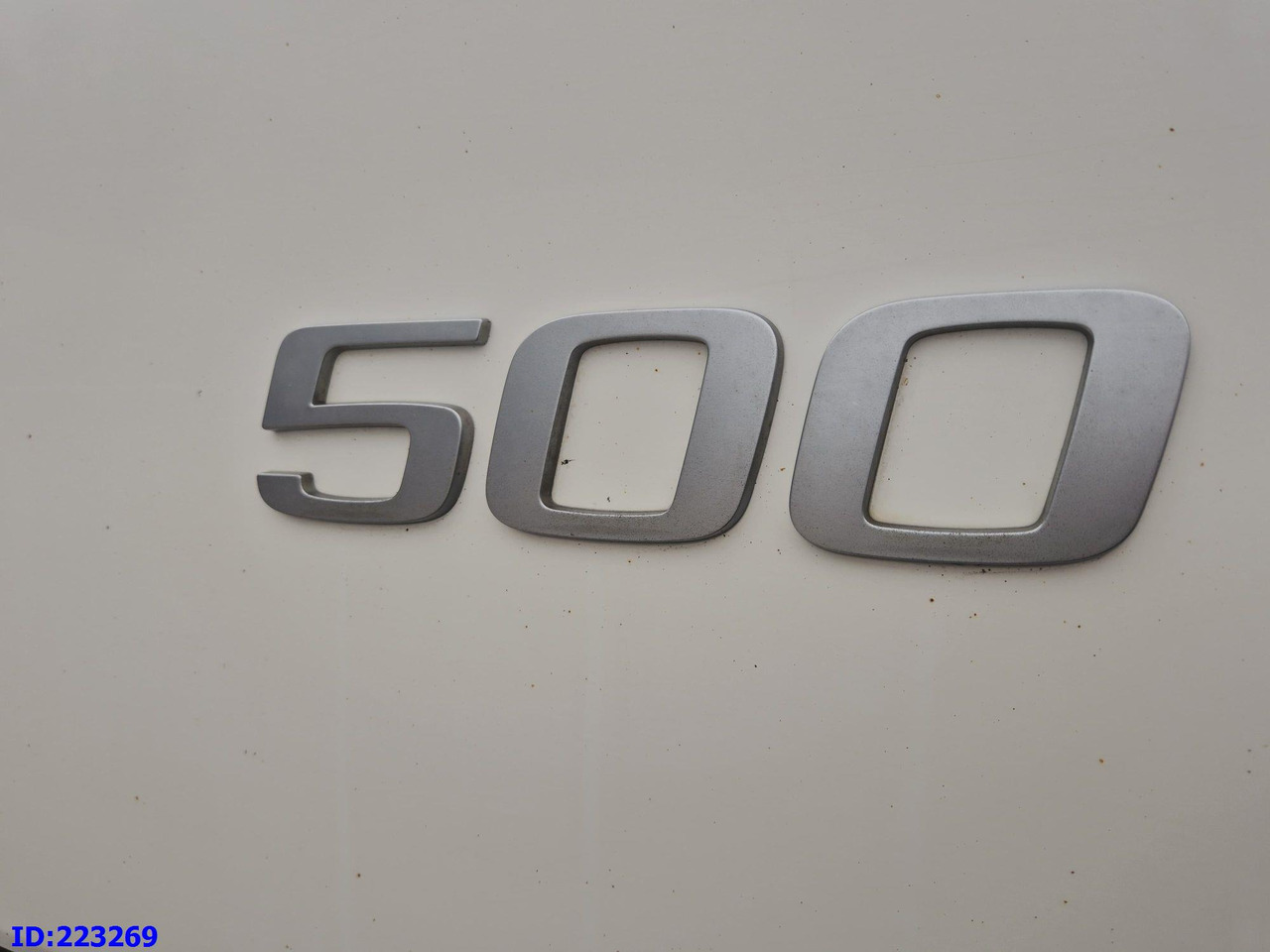 Cab chassis truck VOLVO FM13 500HP 8x2 (2 steering axels): picture 11 Cab chassis truck VOLVO FM13 500HP 8x2 (2 steering axels): picture 11