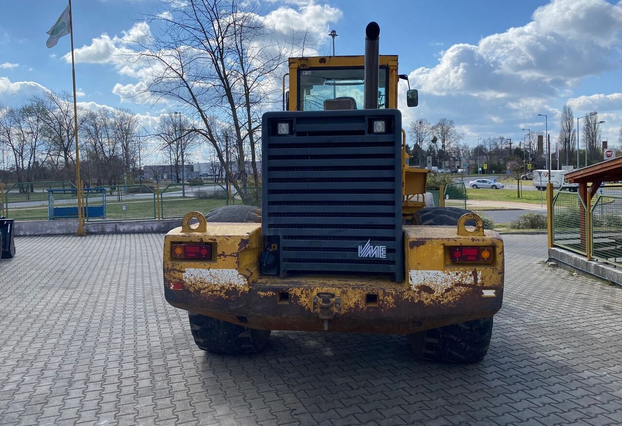 Volvo L180 - Wheel loader: picture 3 Volvo L180 - Wheel loader: picture 3
