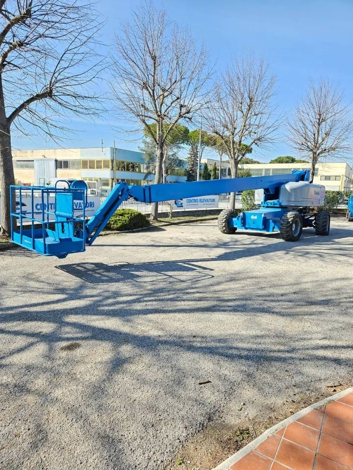 Telescopic boom Genie S 85 4WD: picture 8