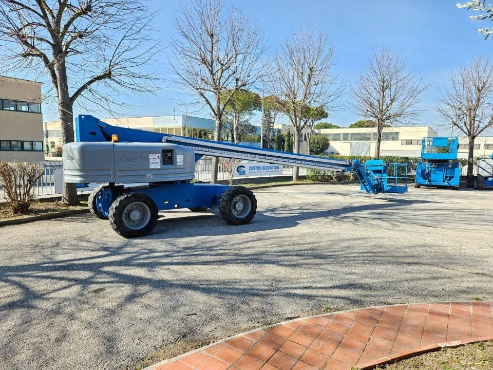 Telescopic boom Genie S 85 4WD: picture 12
