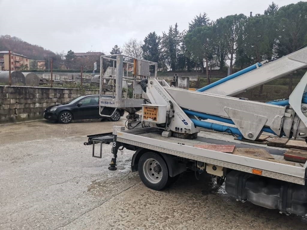 Truck mounted aerial platform Multitel MX 200: picture 9