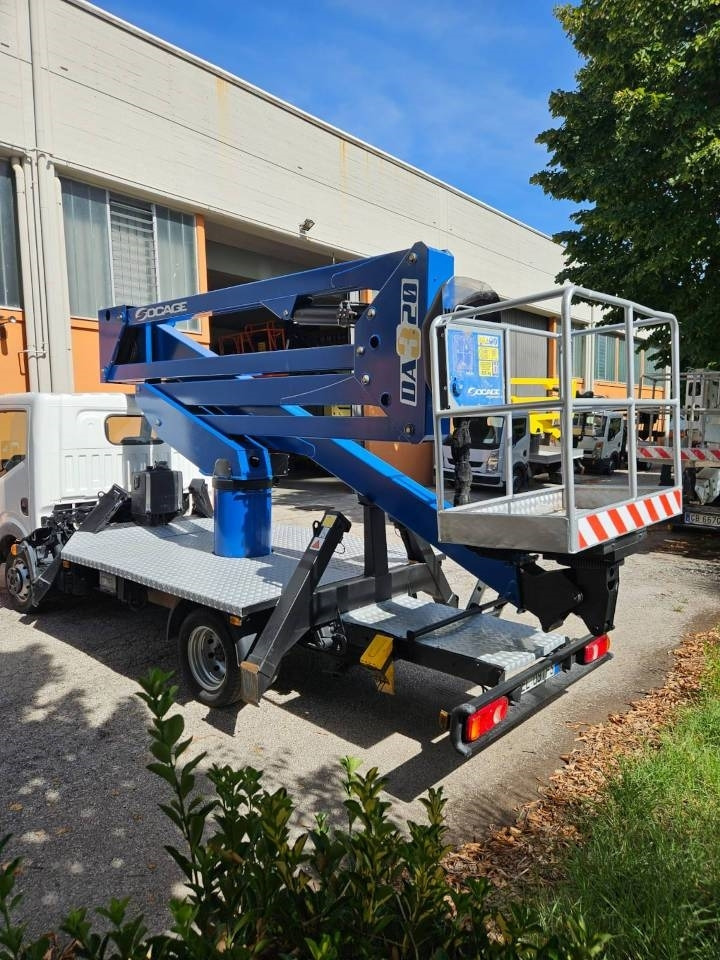 Socage DA 320 - Truck mounted aerial platform: picture 3 Socage DA 320 - Truck mounted aerial platform: picture 3