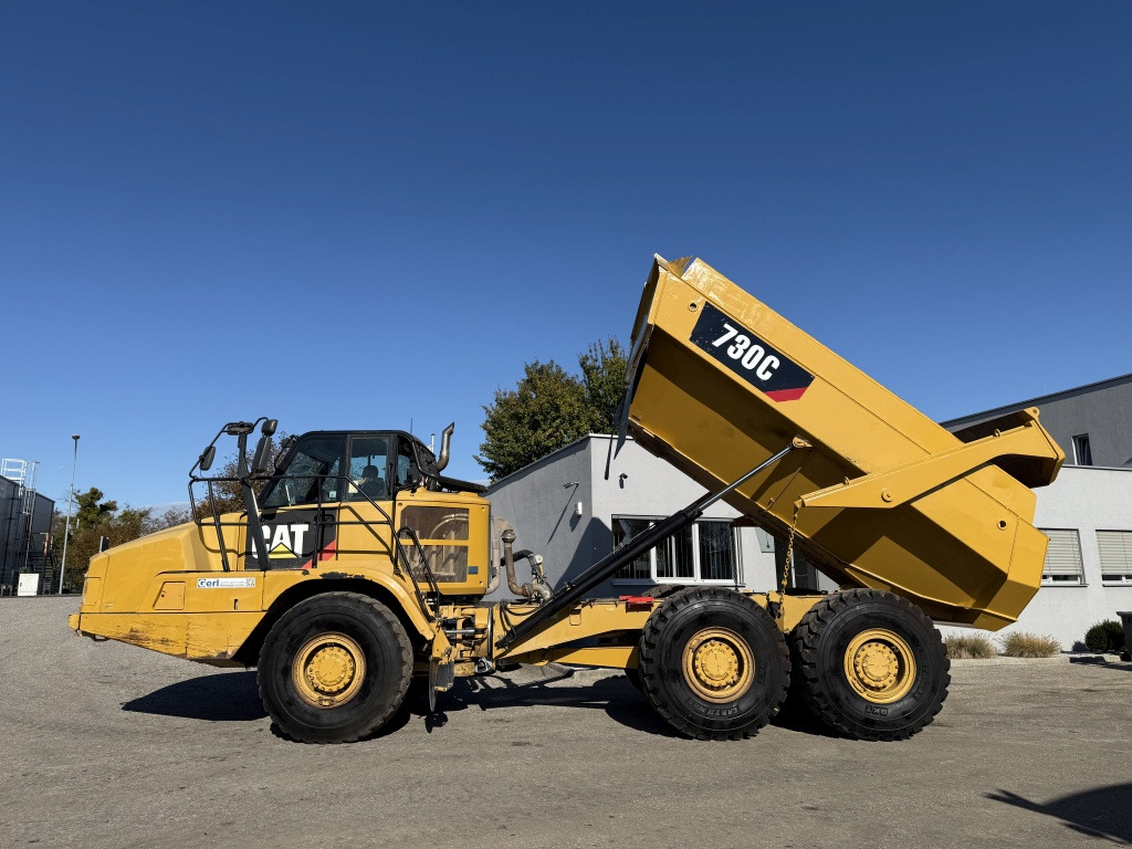 Caterpillar 730 C (111598) - Articulated dumper: picture 2 Caterpillar 730 C (111598) - Articulated dumper: picture 2