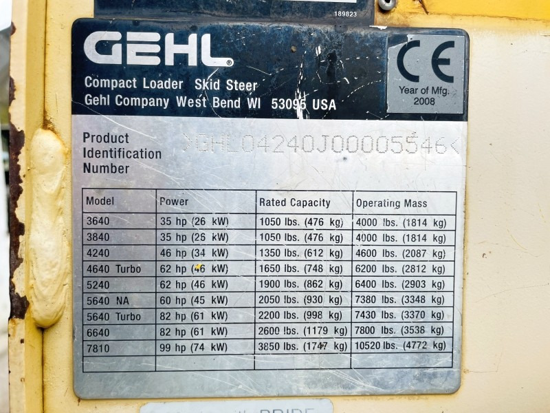 Gehl SL4240 (3746) - Skid steer loader: picture 3 Gehl SL4240 (3746) - Skid steer loader: picture 3