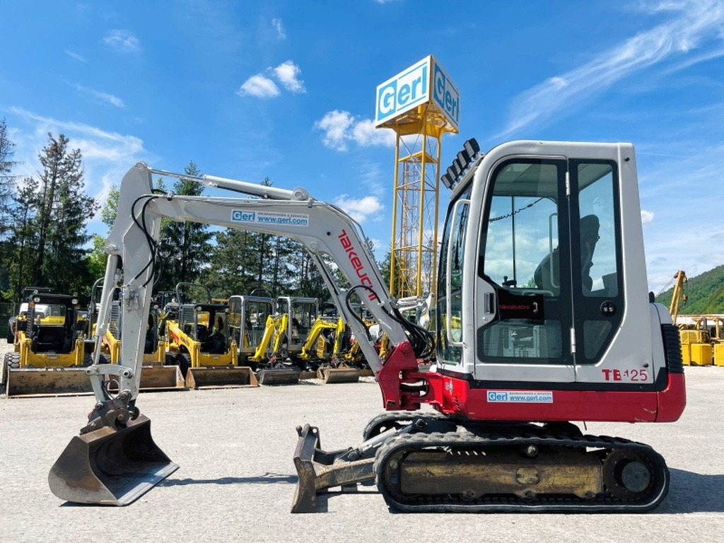 Takeuchi TB125 (4004) - Mini excavator: picture 1 Takeuchi TB125 (4004) - Mini excavator: picture 1