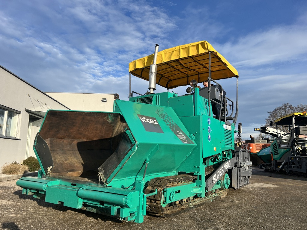 Vögele Super 1600 Typ 6-82 (111416) - Asphalt paver: picture 2 Vögele Super 1600 Typ 6-82 (111416) - Asphalt paver: picture 2