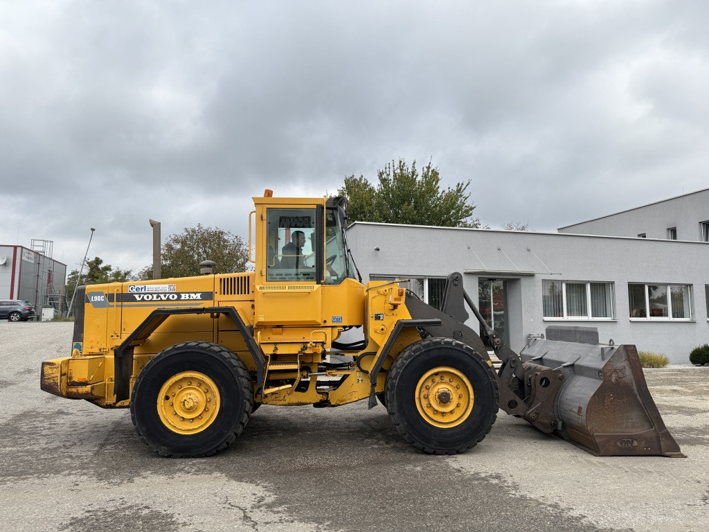 Volvo L 90 C (111728) - Wheel loader: picture 4 Volvo L 90 C (111728) - Wheel loader: picture 4