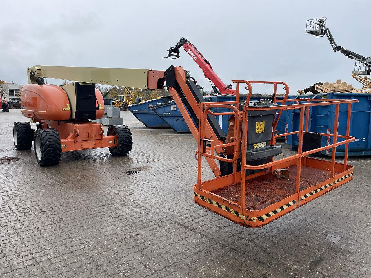 JLG 800AJ - Telescopic boom: picture 5 JLG 800AJ - Telescopic boom: picture 5
