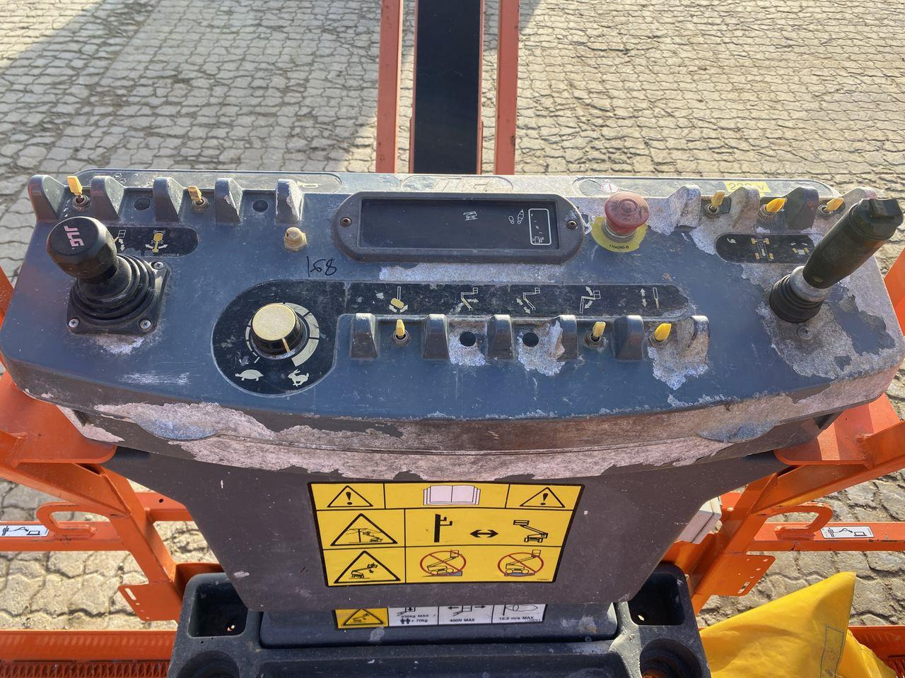 JLG 860SJ - Telescopic boom: picture 3 JLG 860SJ - Telescopic boom: picture 3