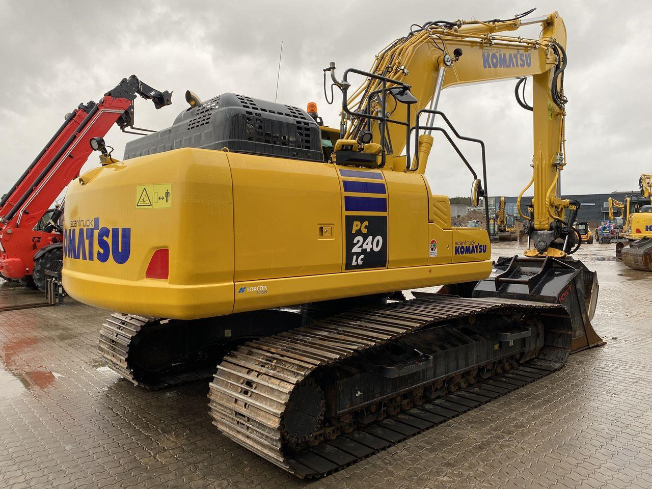 Komatsu PC240LC-11EO - Crawler excavator: picture 4 Komatsu PC240LC-11EO - Crawler excavator: picture 4