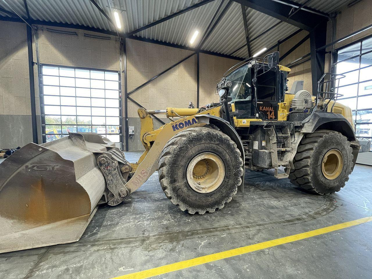 Komatsu WA475-10EO - Wheel loader: picture 2 Komatsu WA475-10EO - Wheel loader: picture 2