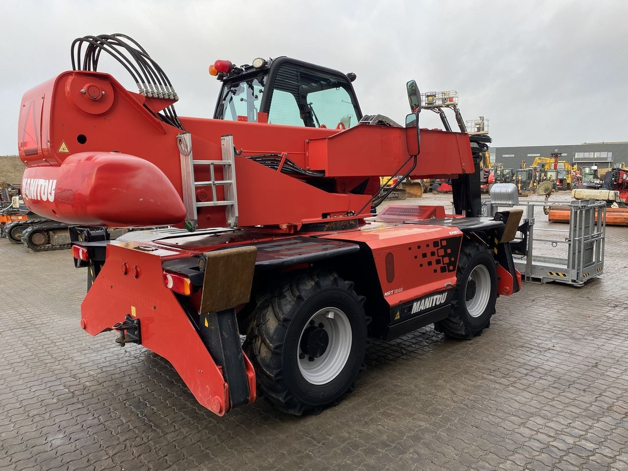 Manitou MRT1840 EASY ST3B - Telescopic handler: picture 4 Manitou MRT1840 EASY ST3B - Telescopic handler: picture 4