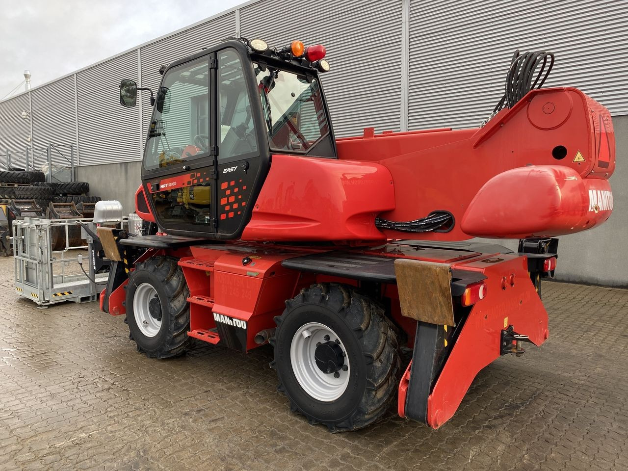 Manitou MRT1840 EASY ST3B - Telescopic handler: picture 2 Manitou MRT1840 EASY ST3B - Telescopic handler: picture 2