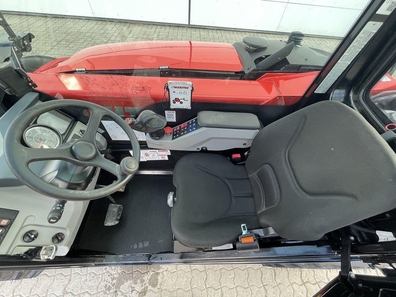 Manitou ULM415H Comfort ST5 - Telescopic handler: picture 3 Manitou ULM415H Comfort ST5 - Telescopic handler: picture 3