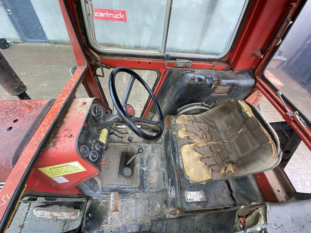 Massey Fergusson 575 - Farm tractor: picture 3 Massey Fergusson 575 - Farm tractor: picture 3