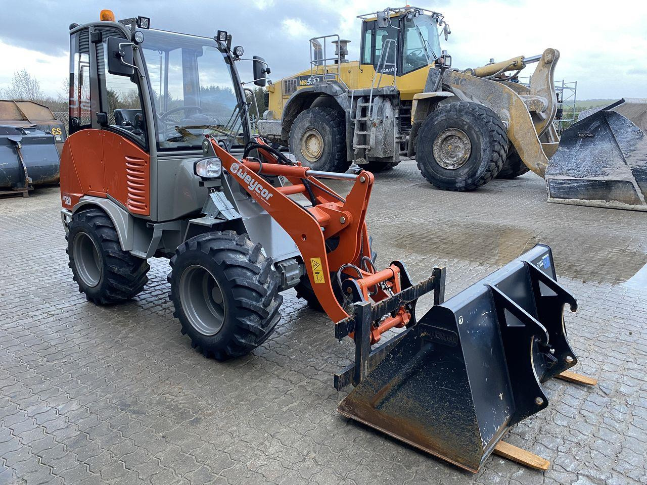 Weycor AR320 Cab - Compact loader: picture 5 Weycor AR320 Cab - Compact loader: picture 5