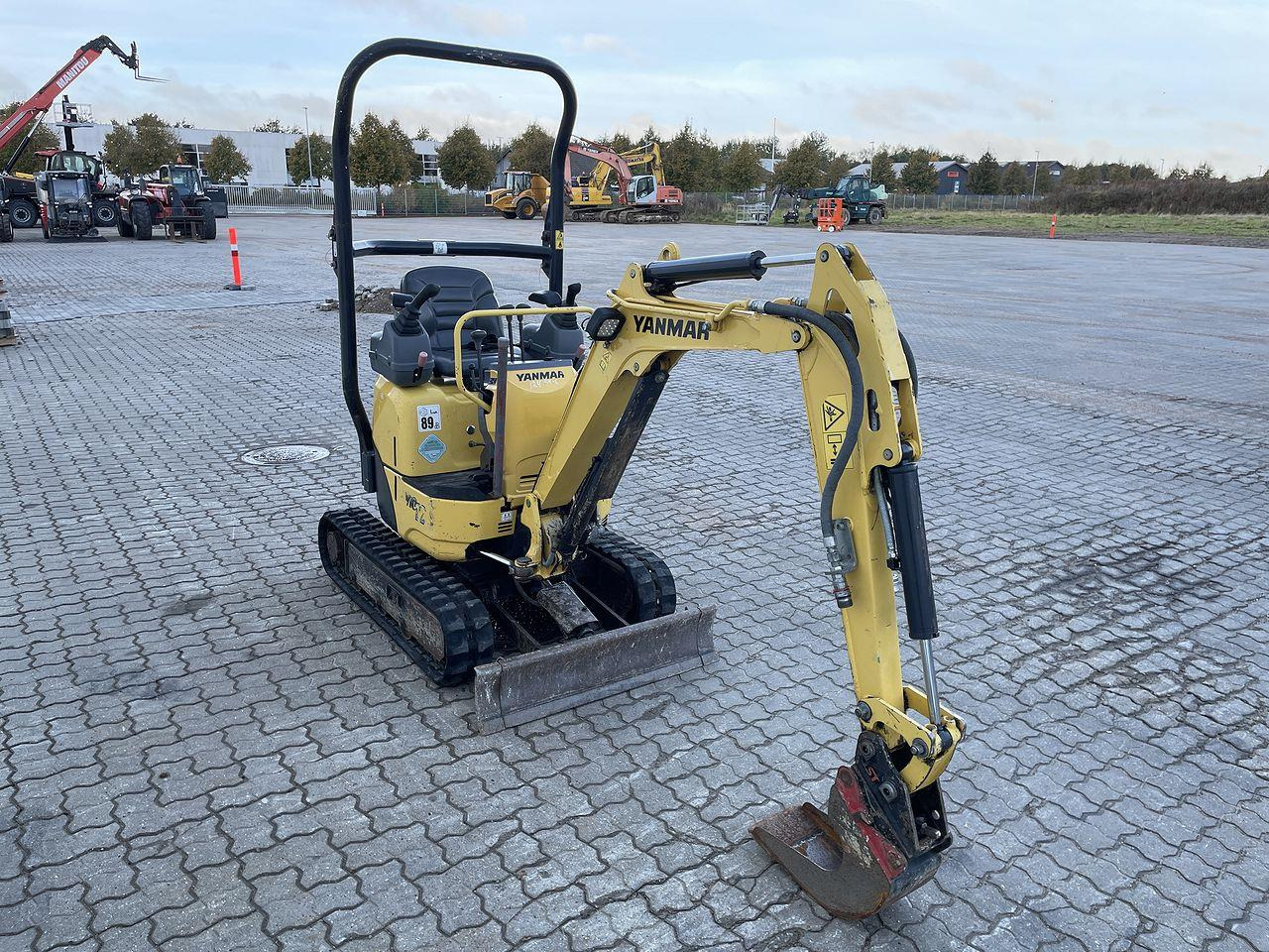 Yanmar VIO12 - Mini excavator: picture 5 Yanmar VIO12 - Mini excavator: picture 5