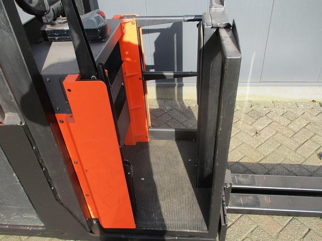BT OME 100N OPTIO - Order picker: picture 4 BT OME 100N OPTIO - Order picker: picture 4