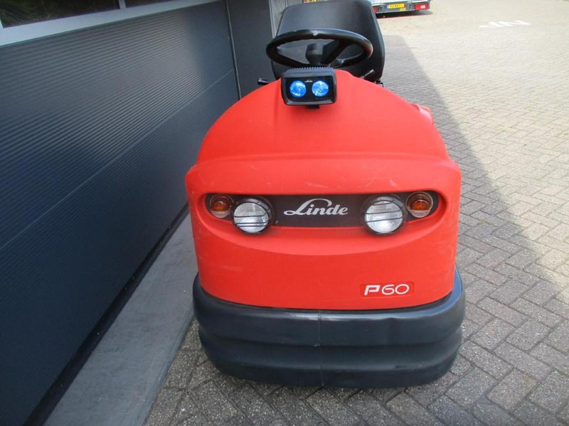 Linde P 60 - Tow tractor: picture 5 Linde P 60 - Tow tractor: picture 5