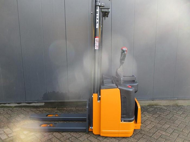 Still EGV S14 - Stacker: picture 3 Still EGV S14 - Stacker: picture 3