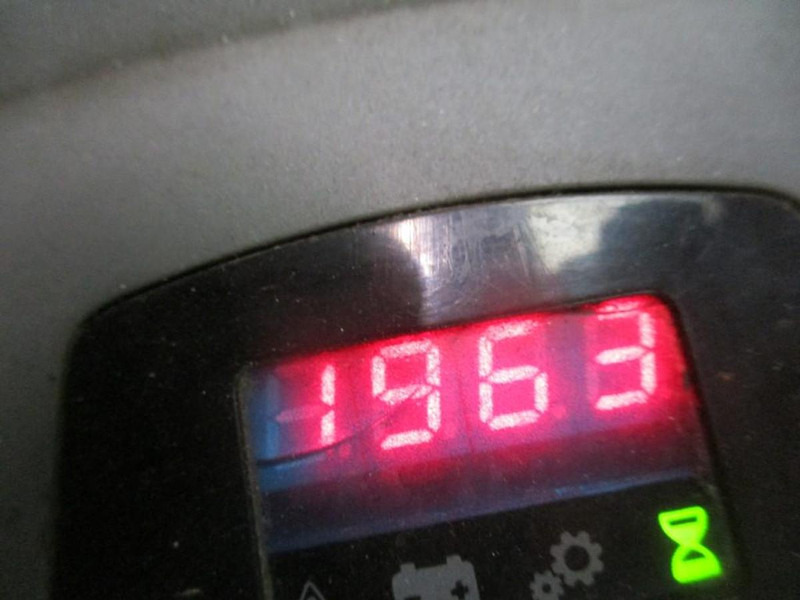 Pallet truck Toyota LPE 200: picture 9 Pallet truck Toyota LPE 200: picture 9