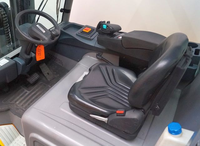 Jungheinrich EFG425k - Electric forklift: picture 4 Jungheinrich EFG425k - Electric forklift: picture 4