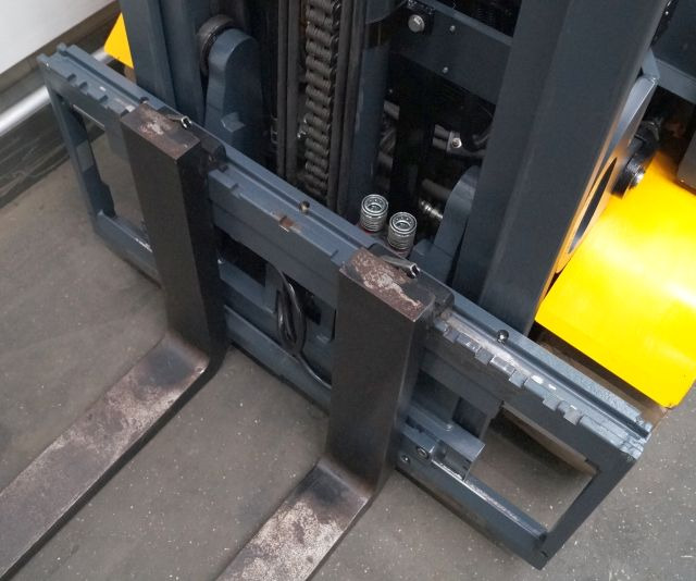 Jungheinrich EFG430 - Electric forklift: picture 3 Jungheinrich EFG430 - Electric forklift: picture 3
