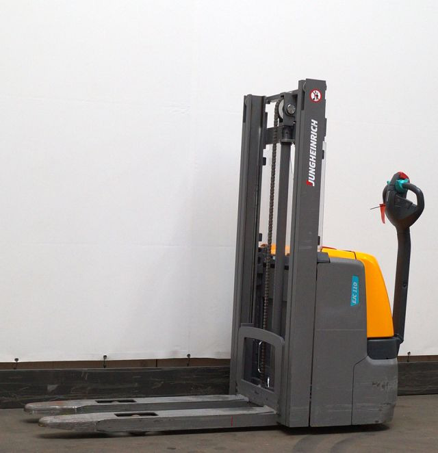 Jungheinrich EJC110 - Stacker: picture 1 Jungheinrich EJC110 - Stacker: picture 1