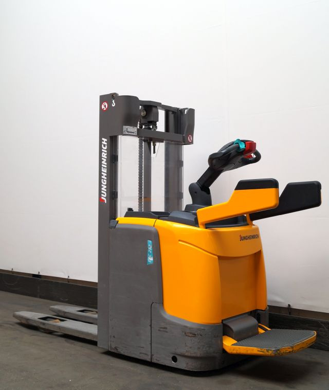 Jungheinrich ERC212 - Stacker: picture 2 Jungheinrich ERC212 - Stacker: picture 2