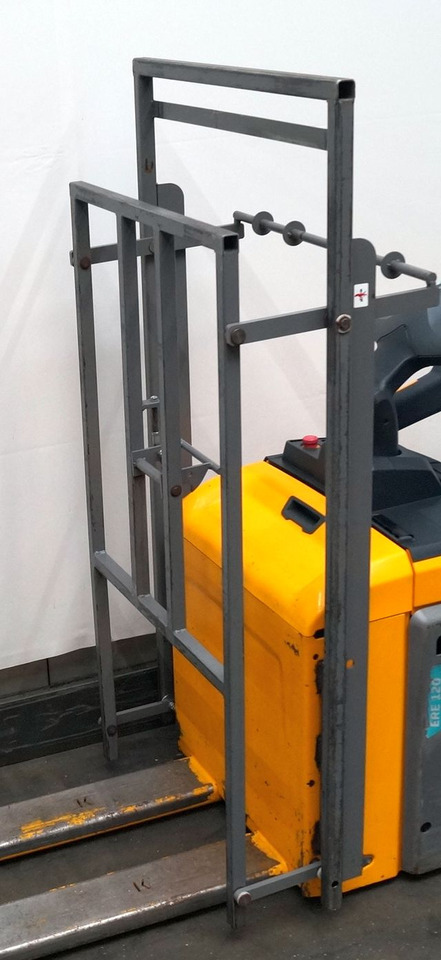 Jungheinrich ERE120 - Pallet truck: picture 3 Jungheinrich ERE120 - Pallet truck: picture 3