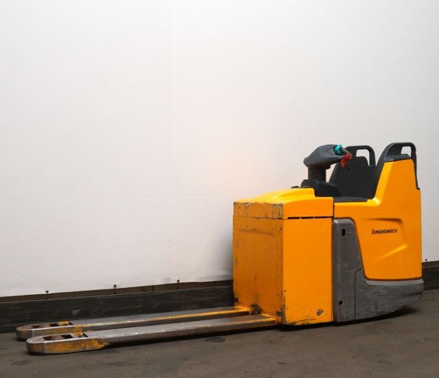 Jungheinrich ERE225 - Pallet truck: picture 1 Jungheinrich ERE225 - Pallet truck: picture 1