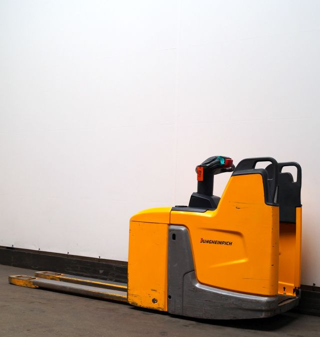 Jungheinrich ERE225 - Pallet truck: picture 2 Jungheinrich ERE225 - Pallet truck: picture 2