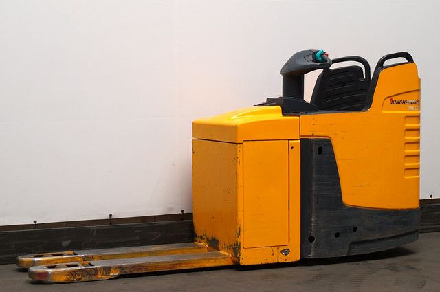 Jungheinrich ERE225 - Pallet truck: picture 1 Jungheinrich ERE225 - Pallet truck: picture 1