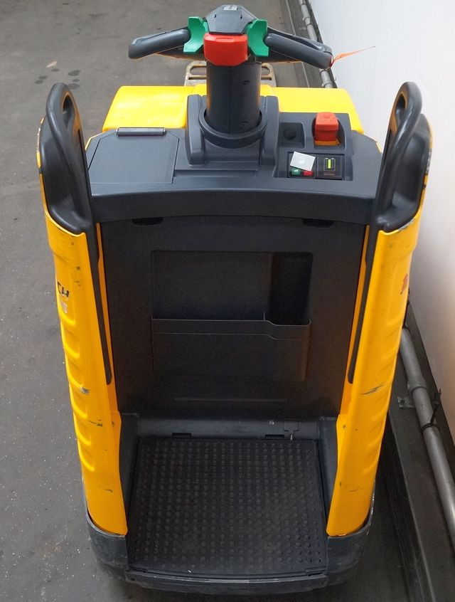 Jungheinrich ERE225 - Pallet truck: picture 3 Jungheinrich ERE225 - Pallet truck: picture 3