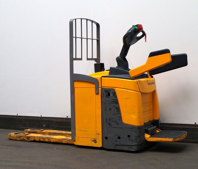 Jungheinrich ERE225 - Pallet truck: picture 2 Jungheinrich ERE225 - Pallet truck: picture 2