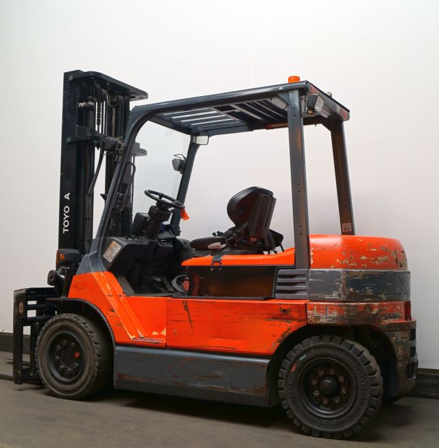 Toyota 7FBMF40 - Electric forklift: picture 2 Toyota 7FBMF40 - Electric forklift: picture 2