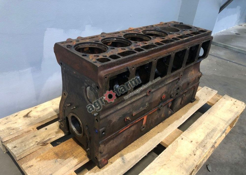 BLOK SILNIKA CASE 1055 955 946 3132724R94 - Engine for Truck: picture 1 BLOK SILNIKA CASE 1055 955 946 3132724R94 - Engine for Truck: picture 1