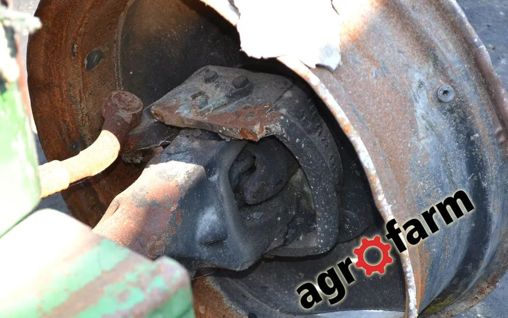 John Deere 1950 2250 most silnik skrzynia blok obudowa wał - Gearbox for Agricultural machinery: picture 3 John Deere 1950 2250 most silnik skrzynia blok obudowa wał - Gearbox for Agricultural machinery: picture 3