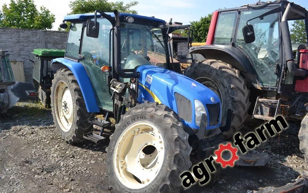 New Holland T5050 skrzynia silnik most obudowa piasta blok zawór - Gearbox for Agricultural machinery: picture 3 New Holland T5050 skrzynia silnik most obudowa piasta blok zawór - Gearbox for Agricultural machinery: picture 3
