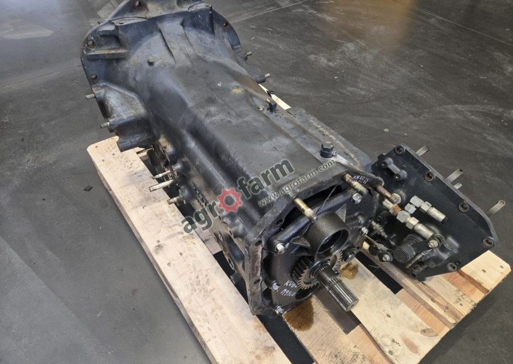 Skrzynia biegów Kubota M9540 - Gearbox: picture 2 Skrzynia biegów Kubota M9540 - Gearbox: picture 2