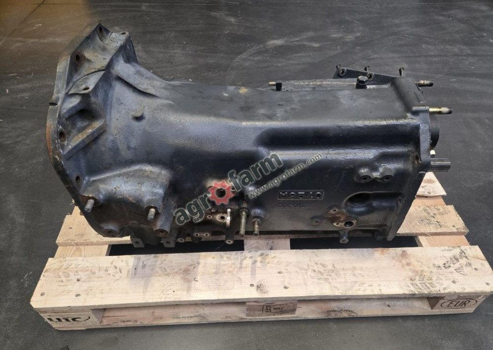 Skrzynia biegów Kubota M9540 - Gearbox: picture 4 Skrzynia biegów Kubota M9540 - Gearbox: picture 4