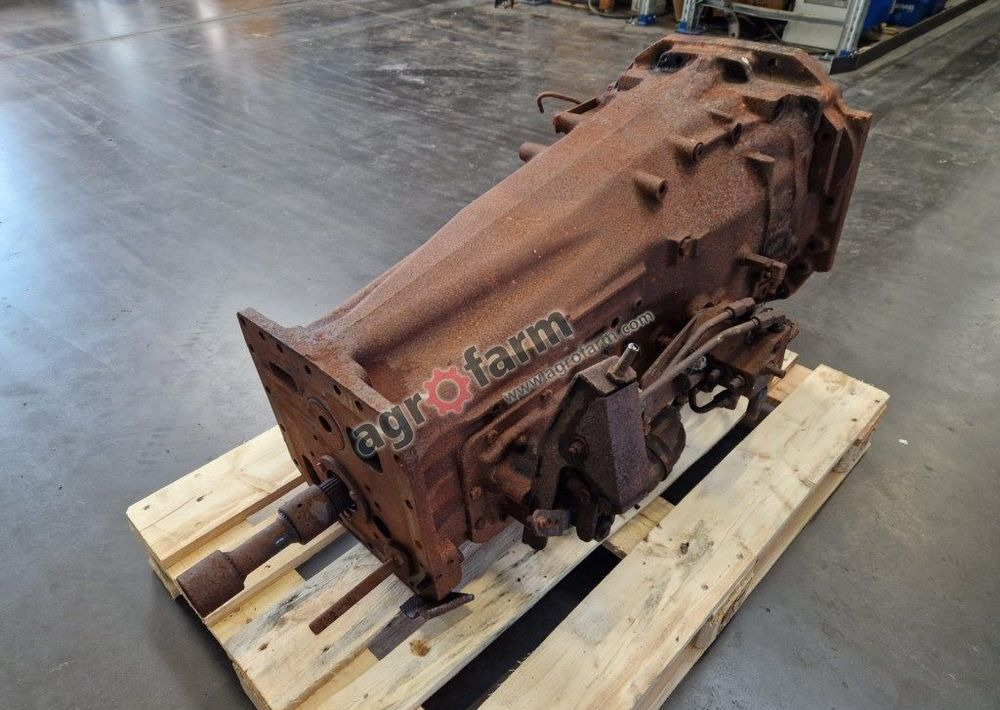Skrzynia biegów Massey Ferguson 5445 461B9 - Gearbox: picture 3 Skrzynia biegów Massey Ferguson 5445 461B9 - Gearbox: picture 3