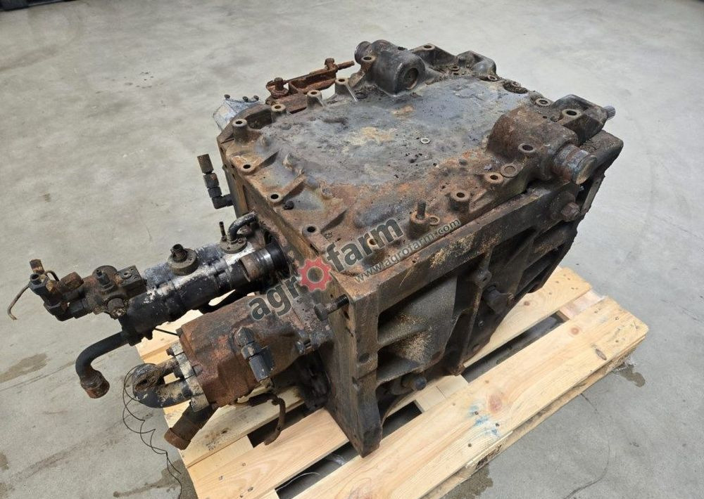 Skrzynia biegów Massey Ferguson 6614, Vario ML130 - Gearbox: picture 2 Skrzynia biegów Massey Ferguson 6614, Vario ML130 - Gearbox: picture 2