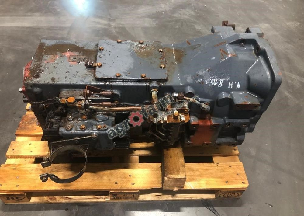 Skrzynia biegów New Holland 8160 5164693 - Gearbox: picture 3 Skrzynia biegów New Holland 8160 5164693 - Gearbox: picture 3